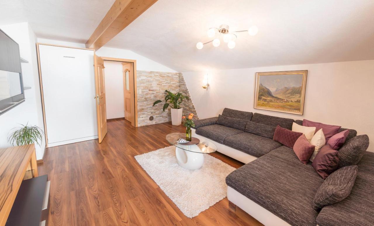 Apartment Hildegard ノイシュティフト・イム・シュトゥーバイタール エクステリア 写真